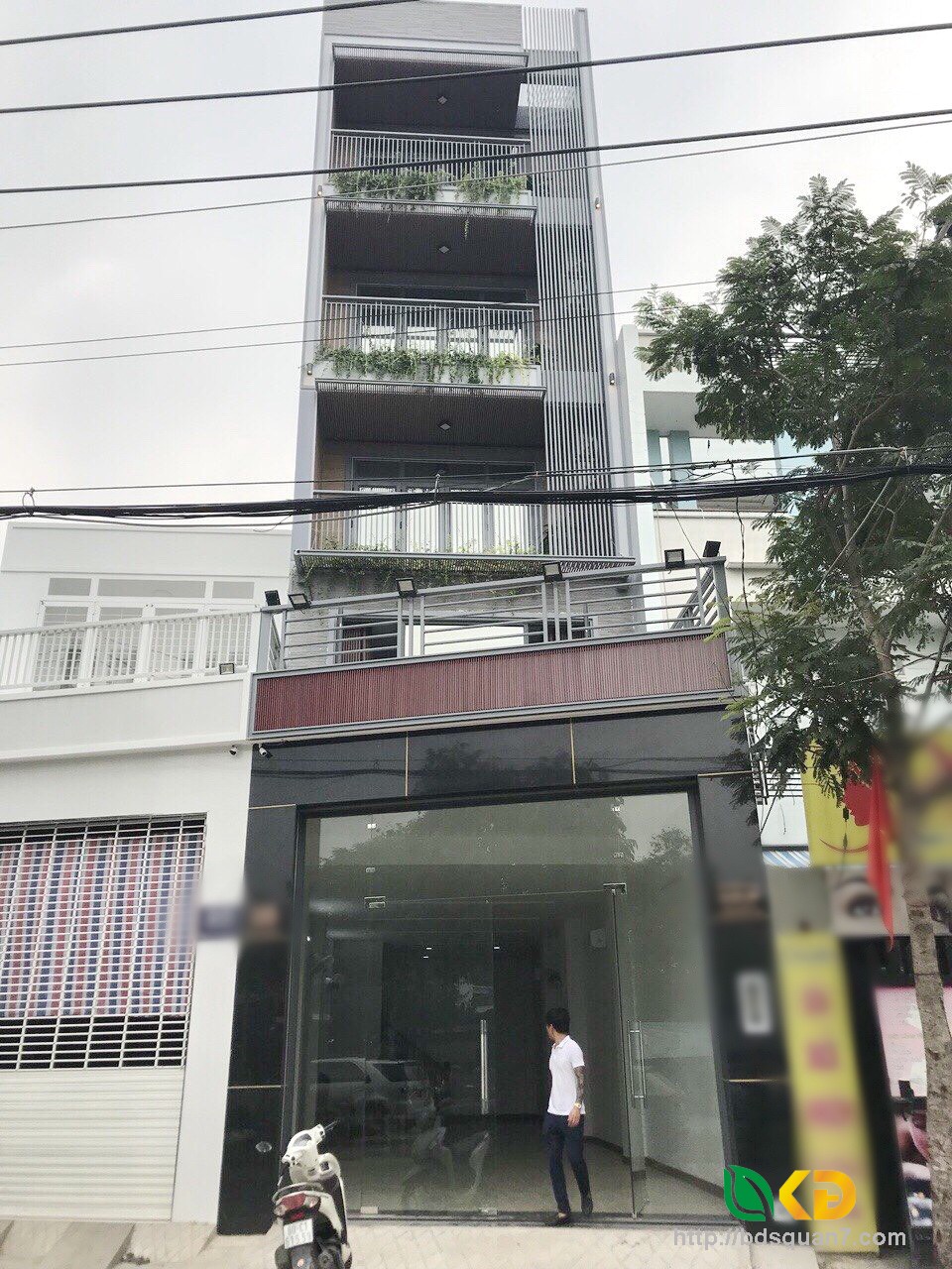 Bán nhà 4 lầu mới đẹp mặt tiền Đường 15B quận 7 (đối diện chợ Phước Long).
